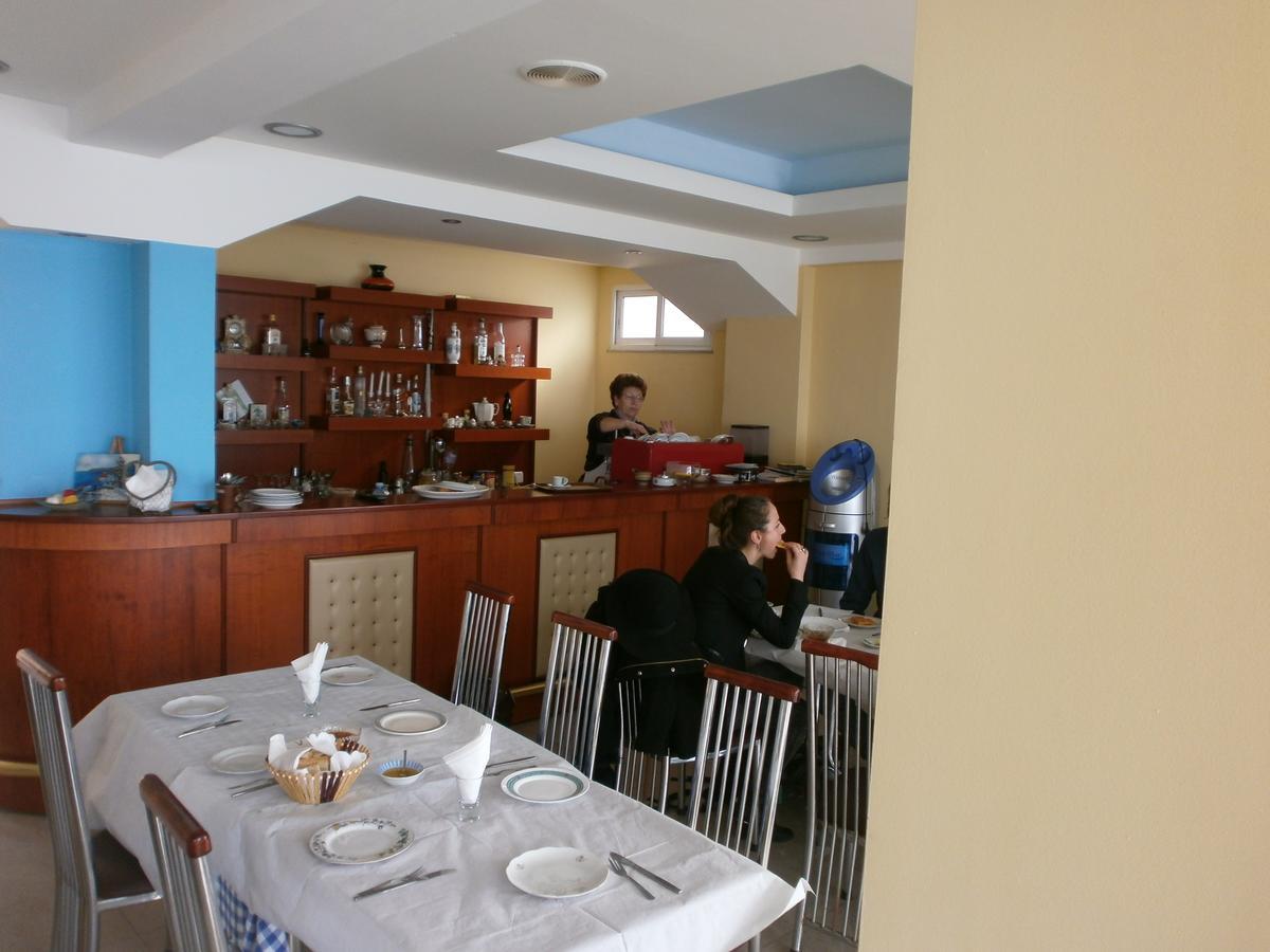 צ'פרו Odhisea Hotel Restaurant מראה חיצוני תמונה