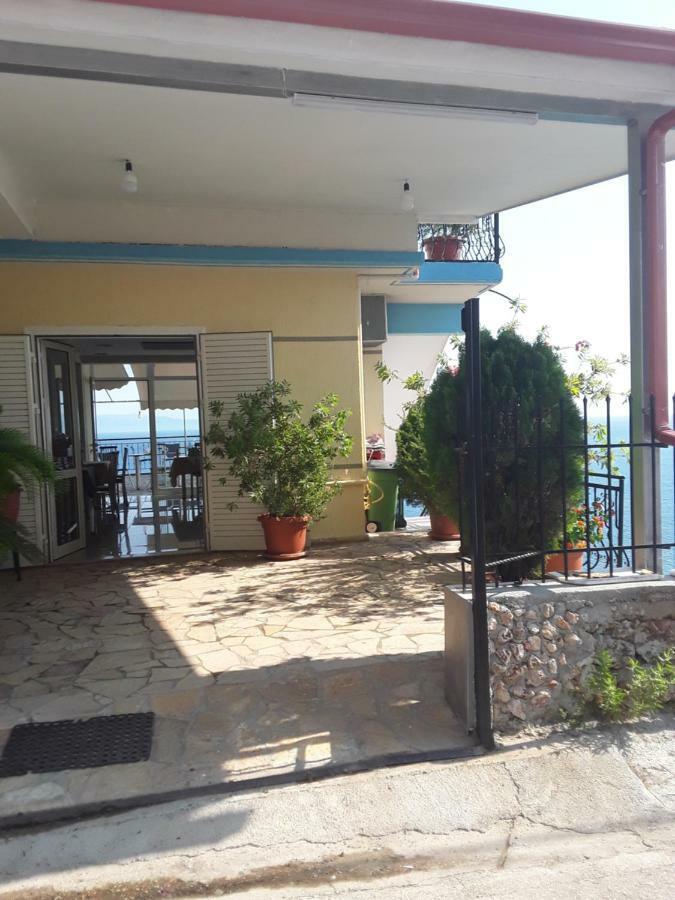צ'פרו Odhisea Hotel Restaurant מראה חיצוני תמונה