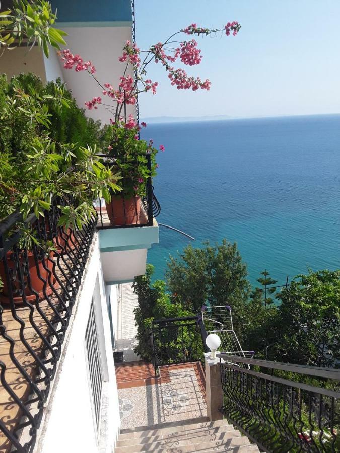 צ'פרו Odhisea Hotel Restaurant מראה חיצוני תמונה